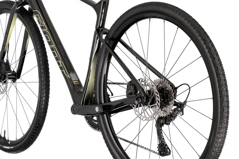 Rower gravel Giant Revolt Advanced 2