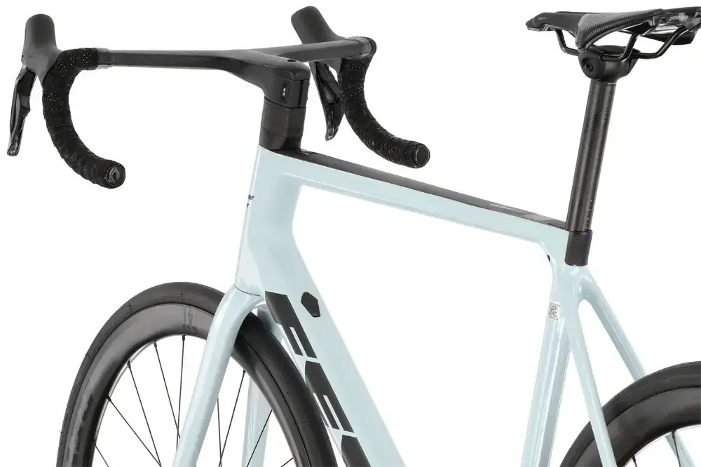 Rower szosowy Felt FR Advanced Ultegra Di2 Int