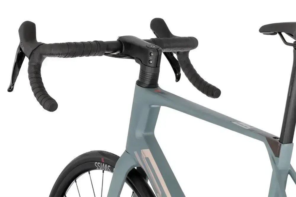 Rower szosowy Superior X-road Team Issue SE