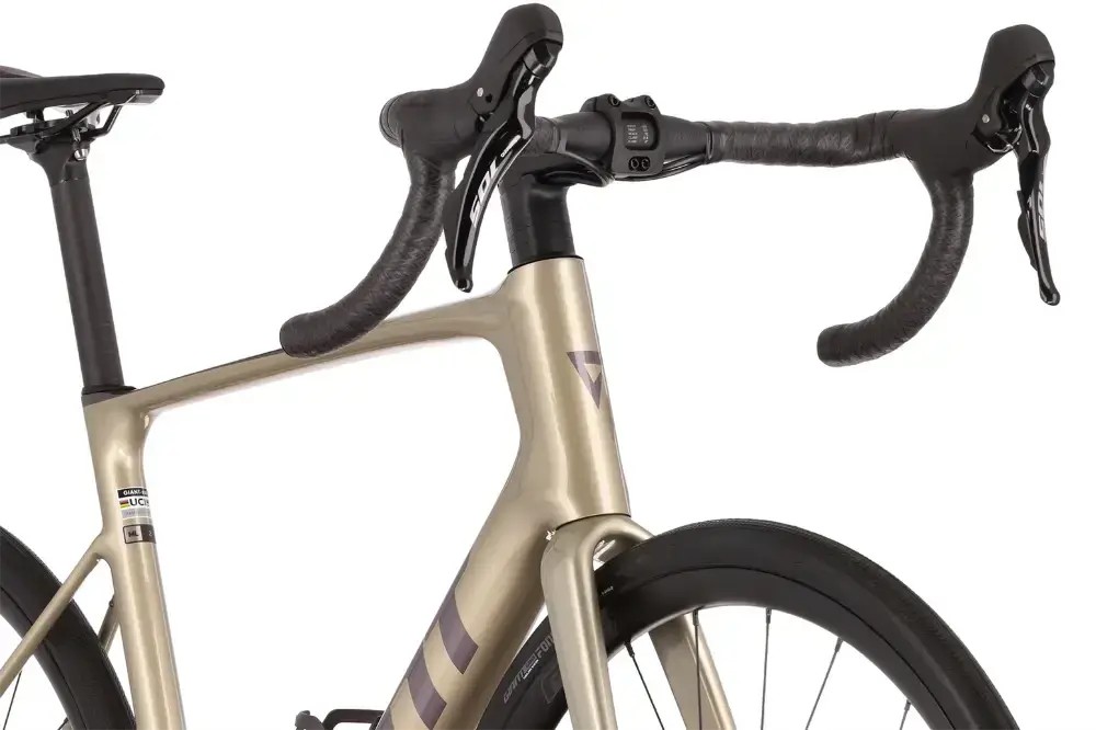 Rower szosowy Giant Defy Advanced 2