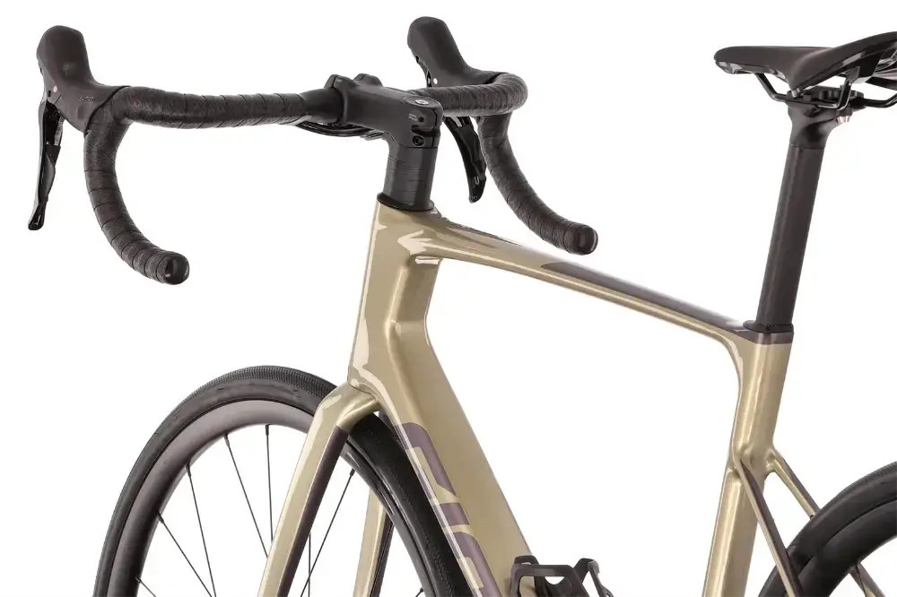 Rower szosowy Giant Defy Advanced 2