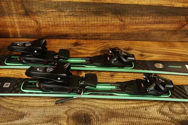 Narty Head Supershape E-magnum 2026 + Protector PR 13 GW