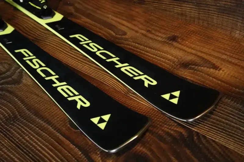 Narty Fischer Rc4 Rcs AR 2025 + Rc4 Z11 GW
