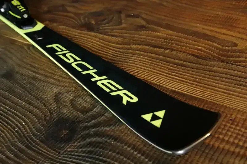 Narty Fischer Rc4 Rcs AR 2025 + Rc4 Z11 GW