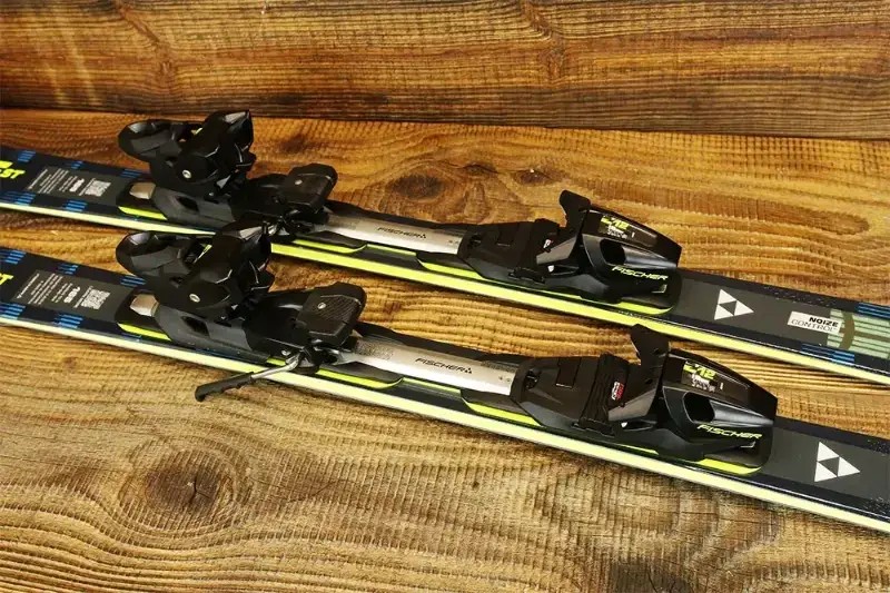 Narty Fischer Rc4 Noize ST Black 2026 + Rc4 Z12 GW