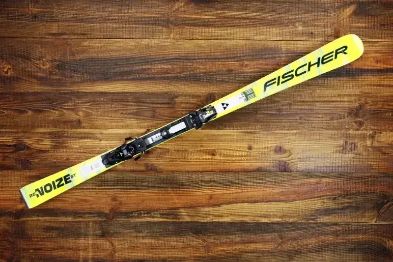 Narty Fischer Rc4 Noize ST Pro M-plate 2026 + Rc4 Z13 GW FF