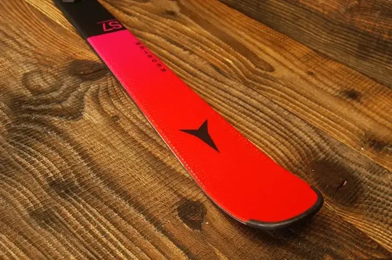 Narty Atomic Redster S7 2026 + MI 12 GW