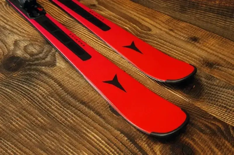 Narty Atomic Redster S8 Revoshock C 2026 + I 12 GW