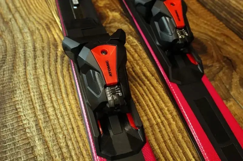 Narty Atomic Redster S8 Revoshock C 2026 + I 12 GW