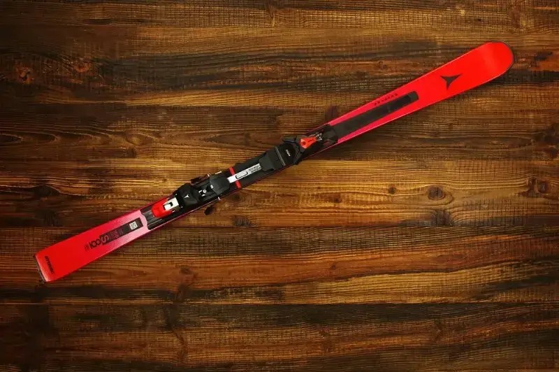 Narty Atomic Redster S8 Revoshock C 2026 + I 12 GW