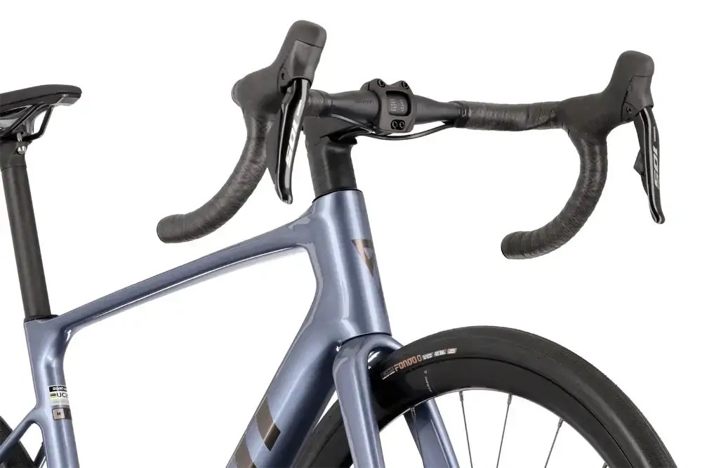 Rower szosowy Giant Defy Advanced 1 2026