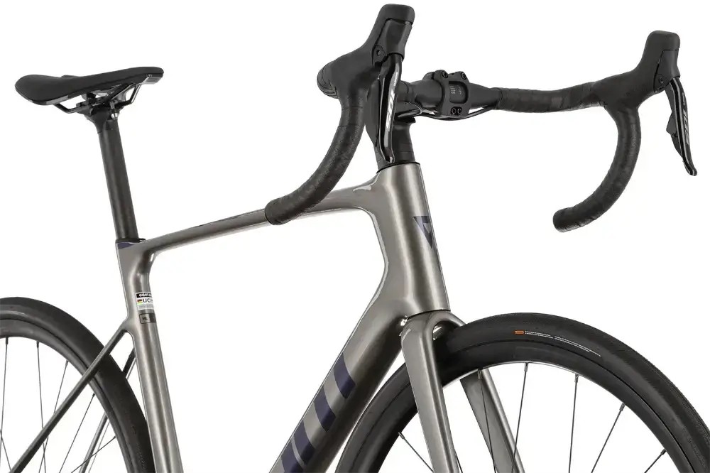 Rower szosowy Giant Defy Advanced 1