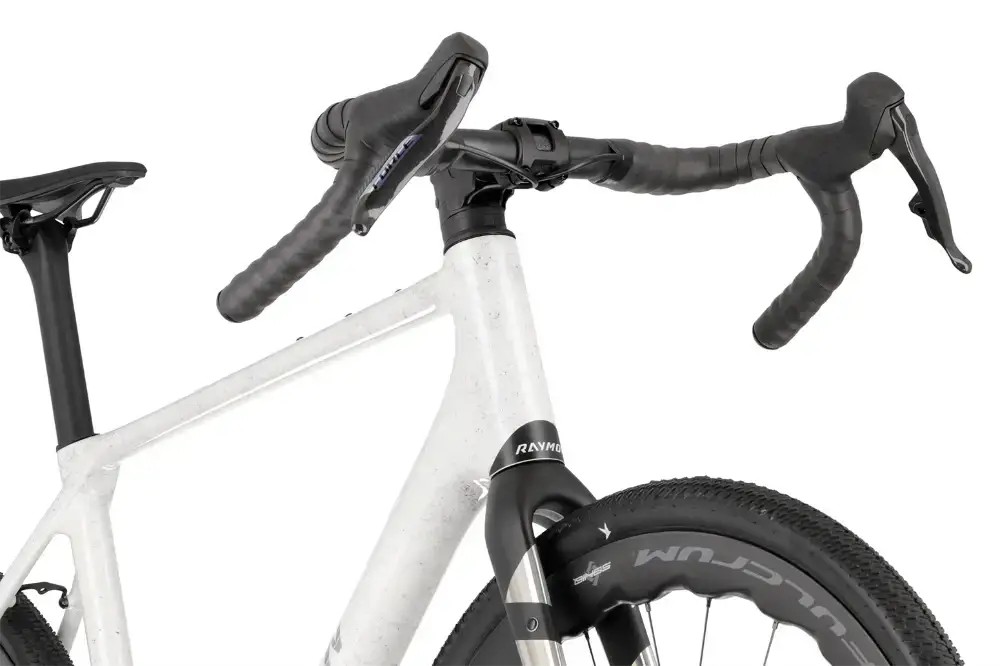 Rower gravel R-raymon Soreno Ultimate 700
