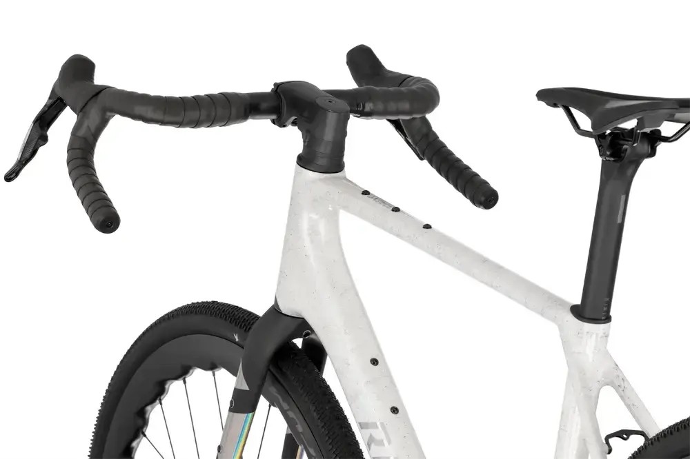 Rower gravel R-raymon Soreno Ultimate 700