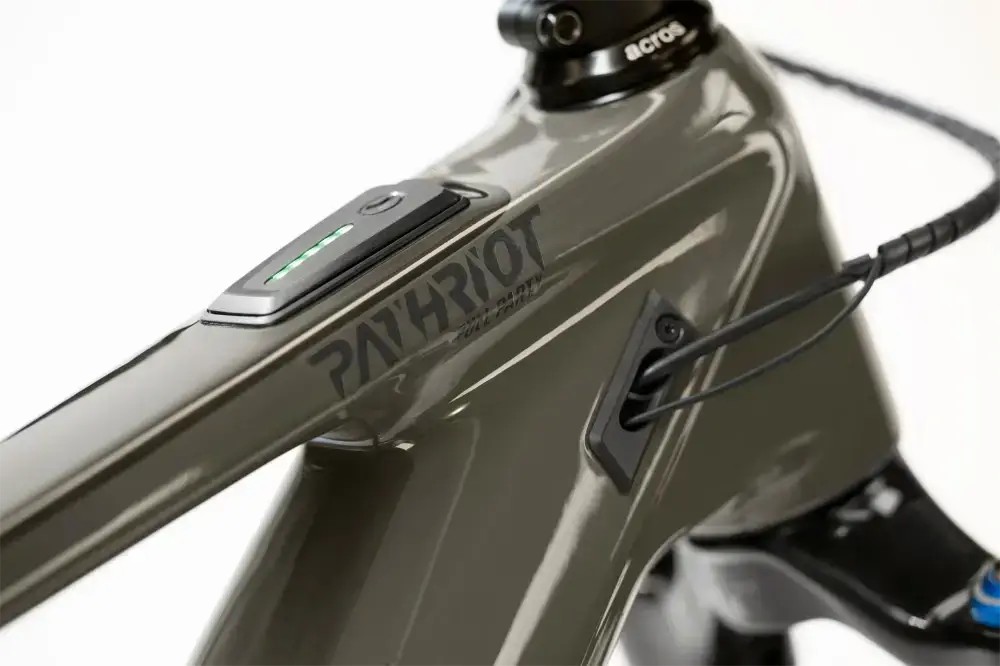 Rower elektryczny Ghost Path Riot Full Party