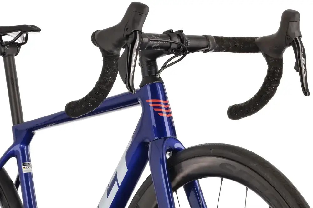 Rower szosowy Felt FR Advanced 105 Di2