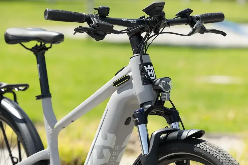 Rower elektryczny Husqvarna Tourer T1